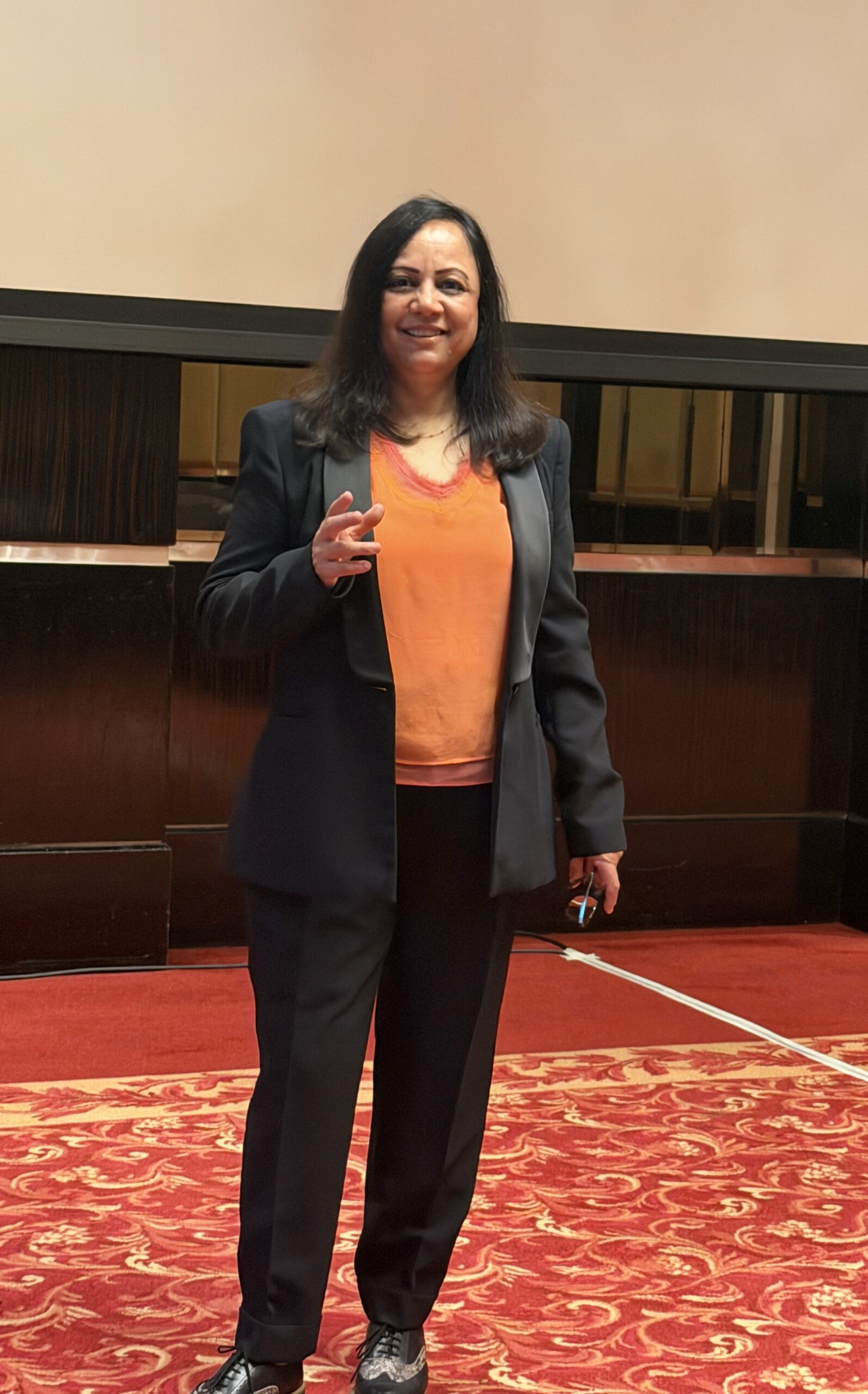 Vibhuti Sharma presenting to leaders